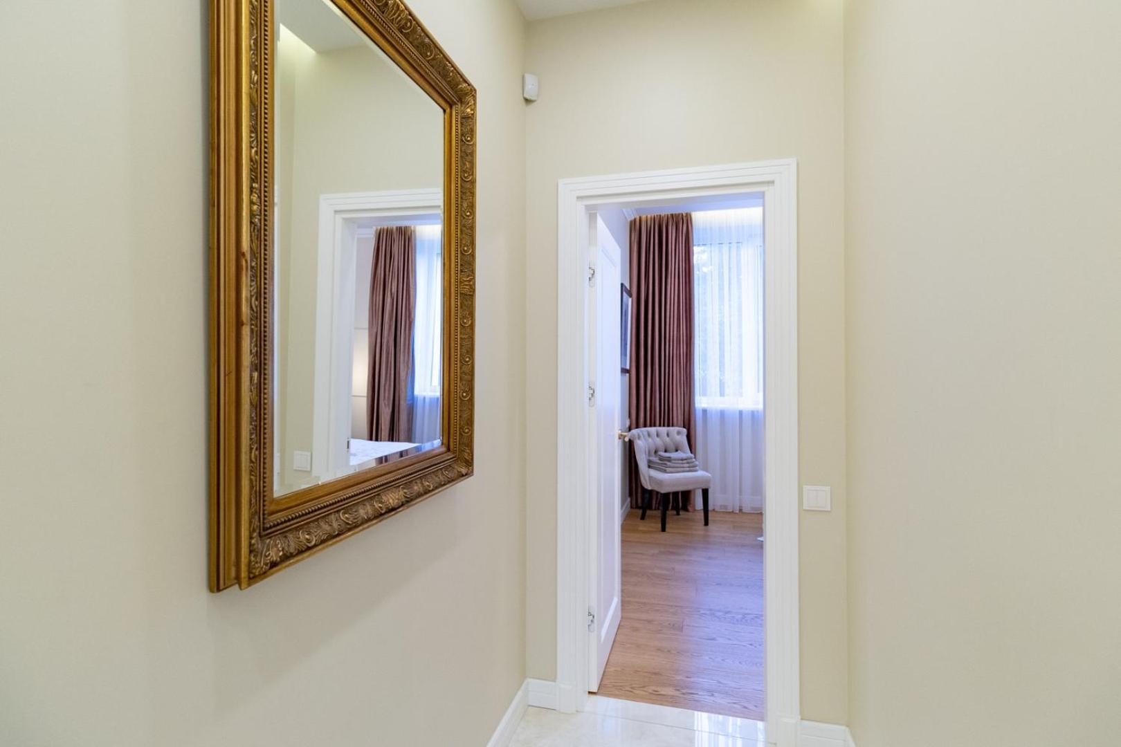 Luxury Central Apartment In Putvinskio Street Kaunas Exterior photo
